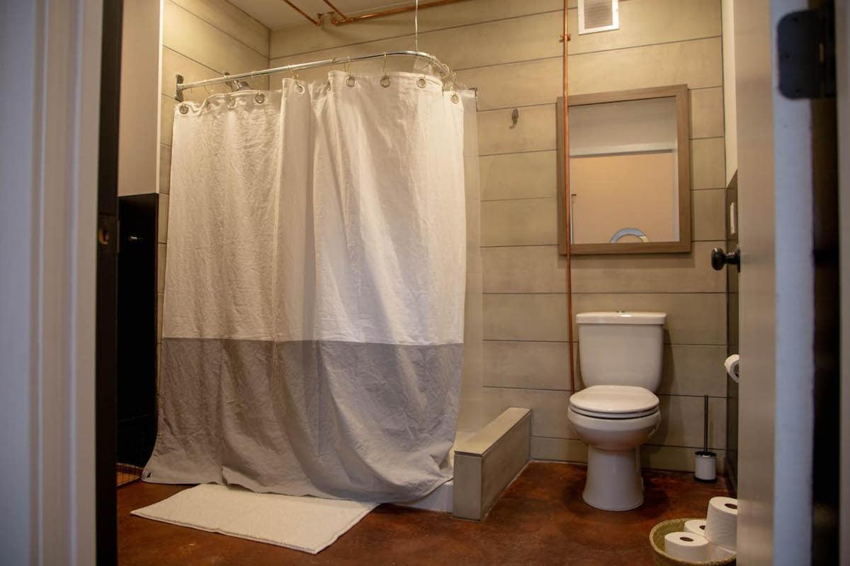 Reading Viaduct Loft, City Center, Contactless Check In 필라델피아 외부 사진
